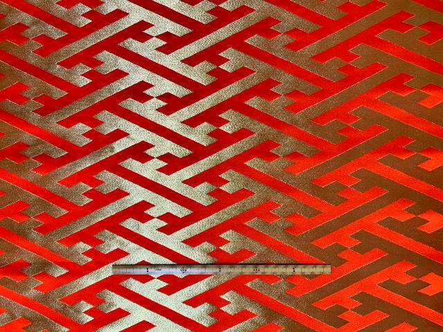 金襴　きんらん　織物　神楽　衣装　